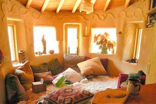 Строительство из глины и соломы. Как построить дом из соломы 02