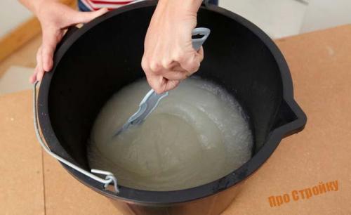 Как сварить клейстер для обоев. Клей для обоев из муки