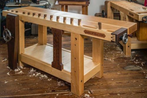 Верстак из профильной трубы. Деревянный верстак в гараж своими руками — просто и доступно