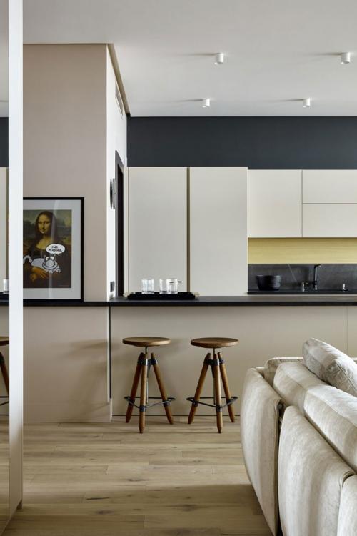 Современный интерьер с интересным оформлением стен в Москве 01