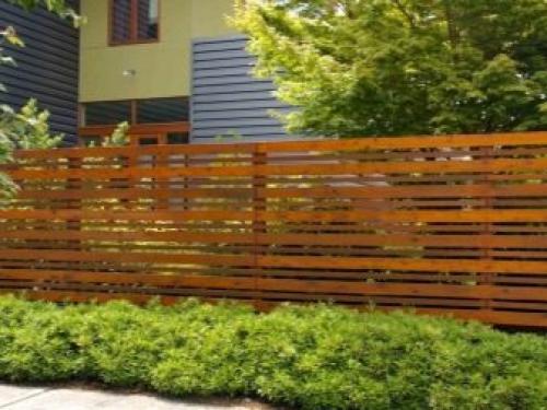 Монтаж деревянного забора. Как поставить деревянный забор на даче своими руками 08 Монтаж деревянного забора. Как поставить деревянный забор на даче своими руками 08