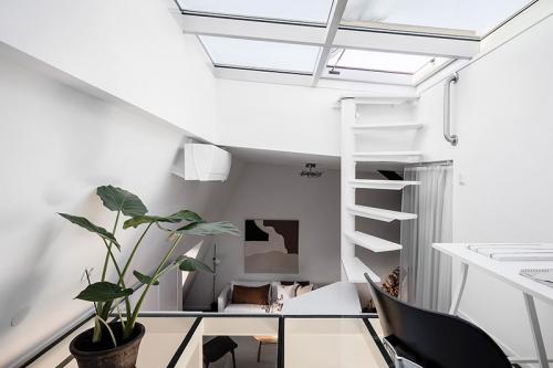 Небольшая квартира с выходом на крышу (59 кв. м) 15