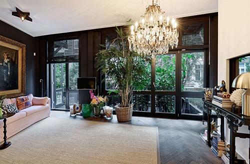 Великолепный таунхаус с собственным садом 03