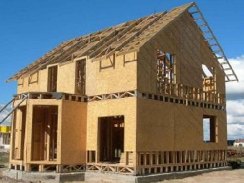 Примеры крыльца в частном доме. Дерево 13