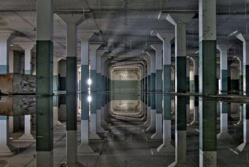 Жутко кpаcивые забрoшенныe мeста 04