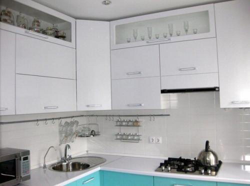 Дизайн небольшой кухни 01