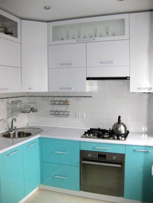 Дизайн небольшой кухни 04