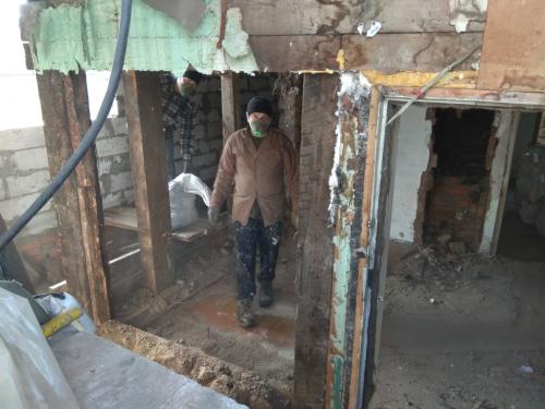 Делаем погреб в доме. Погреб из кирпича в частном доме своими руками в построенном уже доме