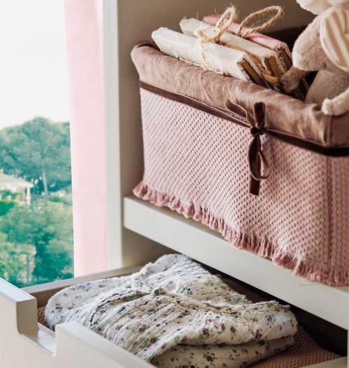 Нежная детская для девочки (12 кв. м) 03