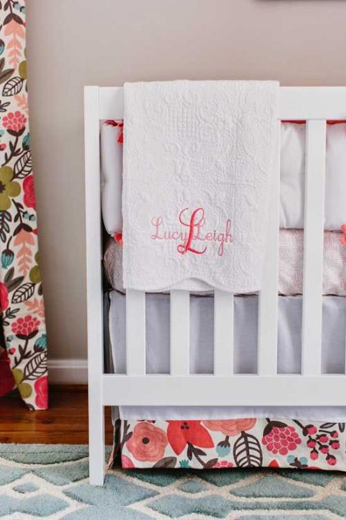 Красочная детская для младенца 07