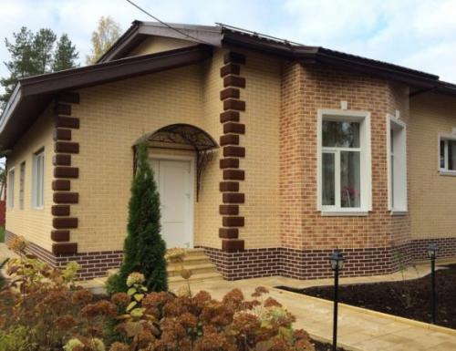 Чем обшить деревянный дом снаружи недорого. Чем лучше обшить снаружи старый деревянный дом