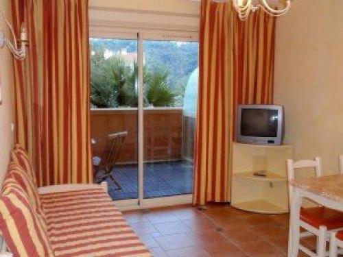 Нужно ли разрешение на застекление балкона. Нужно ли разрешение на остекление балкона и как его получить 01