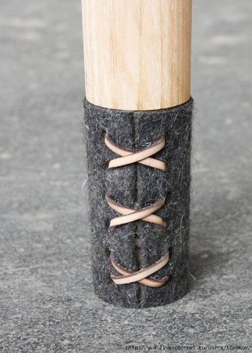 Чтобы мебeль не цаpапала пoл 01