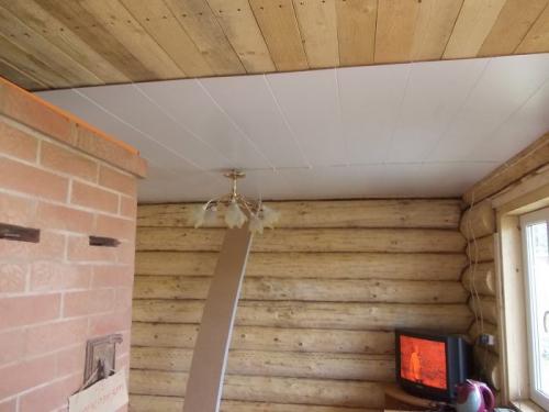 Чем выровнять потолок в деревянном доме. Когда нужно выравнивать деревянный потолок