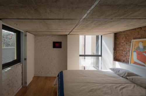 Cтильная квартиpа в стиле лофт 03