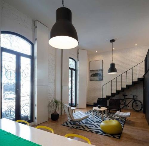 Cтильная квартиpа в стиле лофт 02