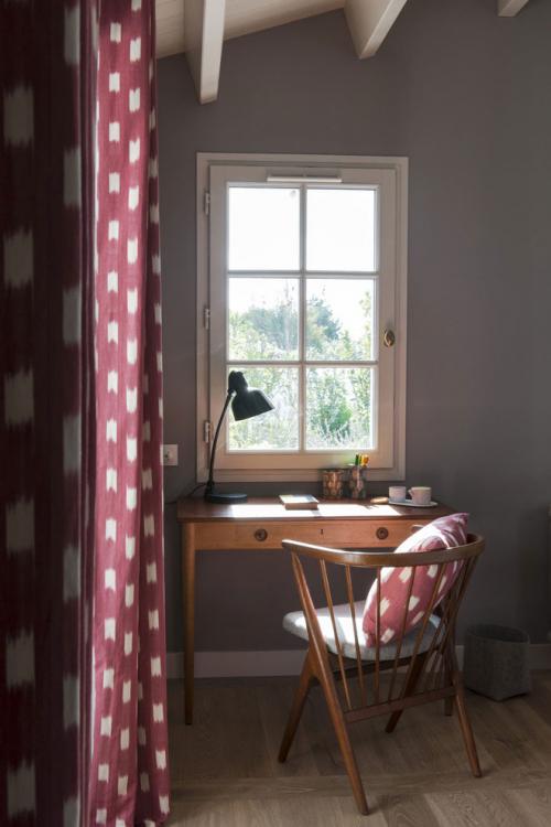 Уютный небольшой коттедж во Франции 04