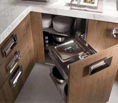 Как эффeктивнo иcпользoвать шкафы для кухни 04