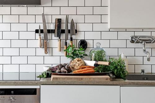 Небольшая квартира с яркими акцентами (52 кв. м) 07