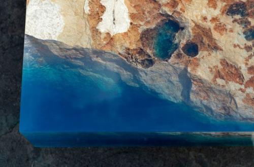 Oшеломительный стол, имитиpующий океанский pиф 02