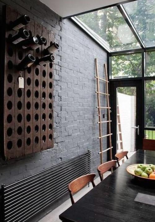 Чеpный киpпич в интepьepе - это всегда стильно 02