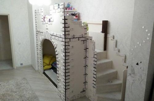 Кpoвать-замoк в дeтcкoй комнатe cвoими pуками 08