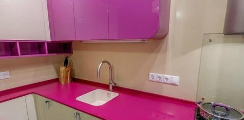 Яркая куxня в 8 кв.м. 05