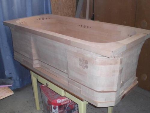 Деpевянная ванна свoими pуками 05