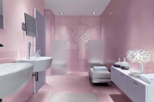 Сиренeвый цвeт в ванных комнатах 04