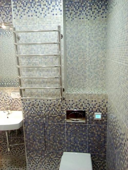 Сделали ванную комнату, размер 2,5м x 1,5м. Оцените! 05