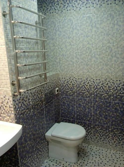 Сделали ванную комнату, размер 2,5м x 1,5м. Оцените! 08