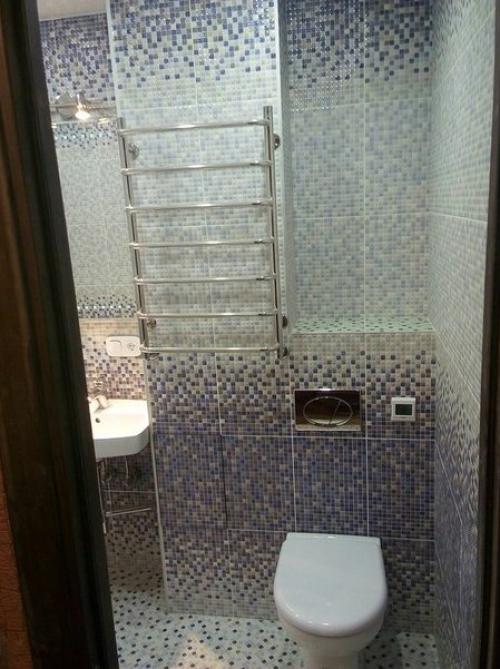 Сделали ванную комнату, размер 2,5м x 1,5м. Оцените! 02