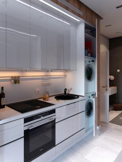 Маленькая квартира-студия с отдельной спальной зоной 06