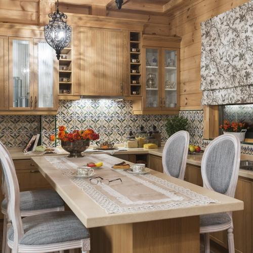 Интерьер деревянного дома 01