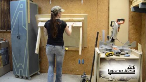 Складной столярный верстак своими руками. Установка ножек