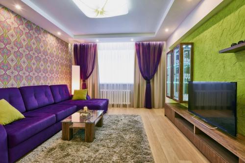 Очень яркая квартира 02