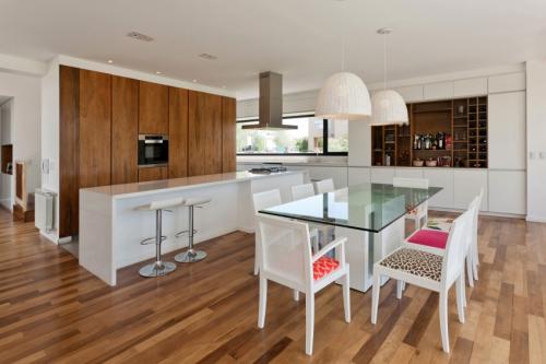 10 вариантов стильного и функционального интерьера кухни 06