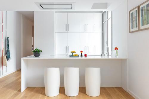 Нежная минималистичная квартира в Барселоне (90 кв. м) 07