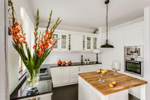 Красивая уютная кухня 04