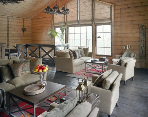 Блокхаус в интерьере дома отдыха в Подмосковье 08