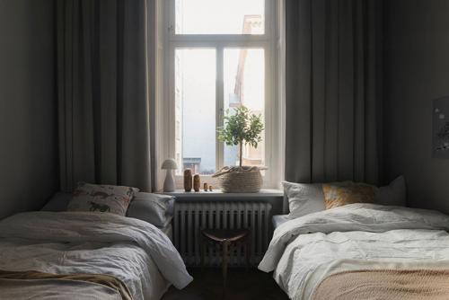 Атмосферная квартира в дымчато-пастельных оттенках в Стокгольме 18