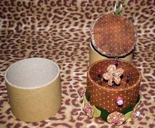 Мебель из картонных трубок.