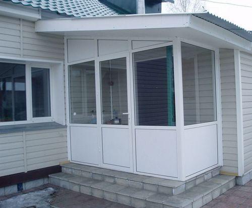 Нужен ли в частном доме тамбур. Что называют тамбуром в частном доме 17