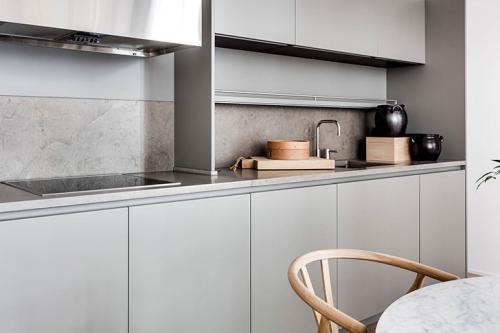 Открытое пространство и ничего лишнего: современная квартира в Швеции 02