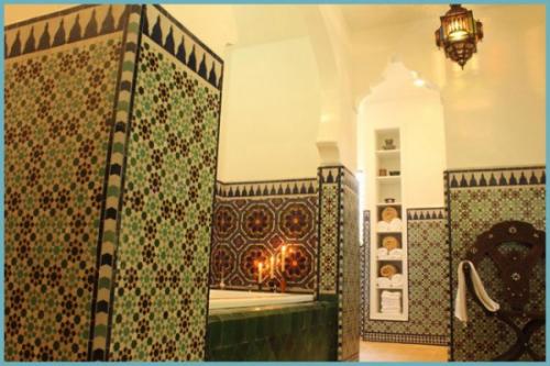 Маленькая ванная комната в марокканском стиле. Ориентализм в интерьере ванной комнаты: мотивы марокканского стиля