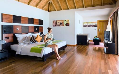 Какие лучше шторы в комнату в. Как выбрать цвет штор 11