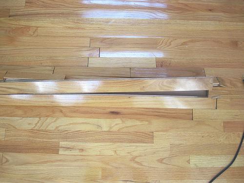 Поднялся от воды паркет, что делать. Что делать, если залили паркет, а ждать 2 года — это слишком долго? 01