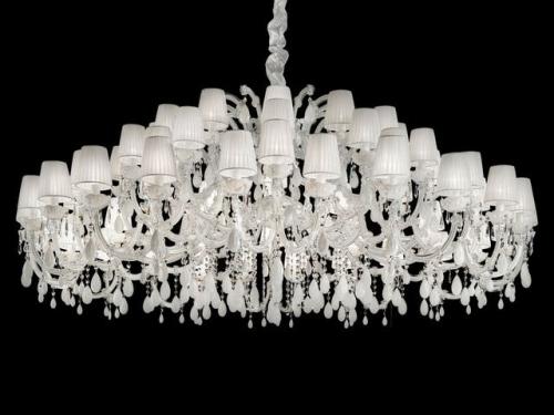 Люстры в итальянском стиле. Стеклянные