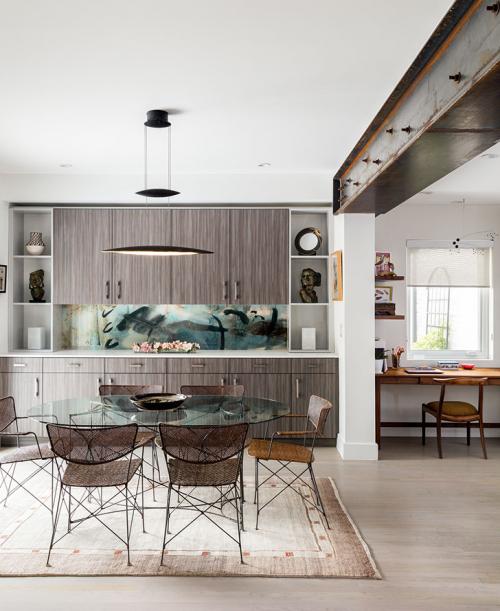 Дом художника в США: принты, фактуры и предметы искусства 03