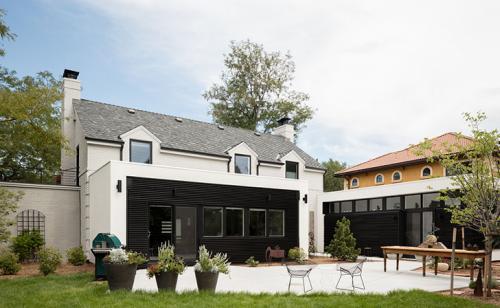 Дом художника в США: принты, фактуры и предметы искусства 09